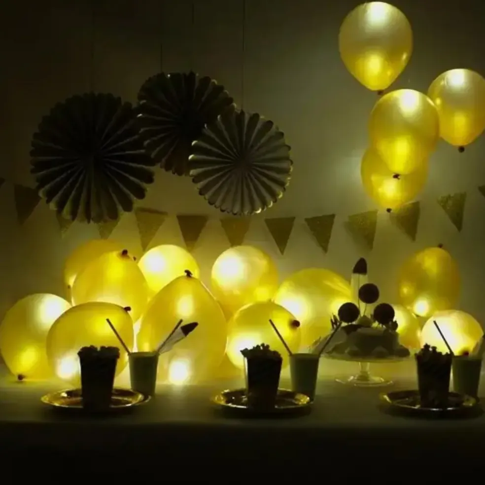 Ballons LED en latex - Or illooms®