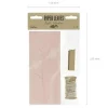 Branche avec décor de feuilles, rose poudré avec étiquettes