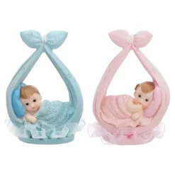 Figurine Baby Boy bleu dans un foulard